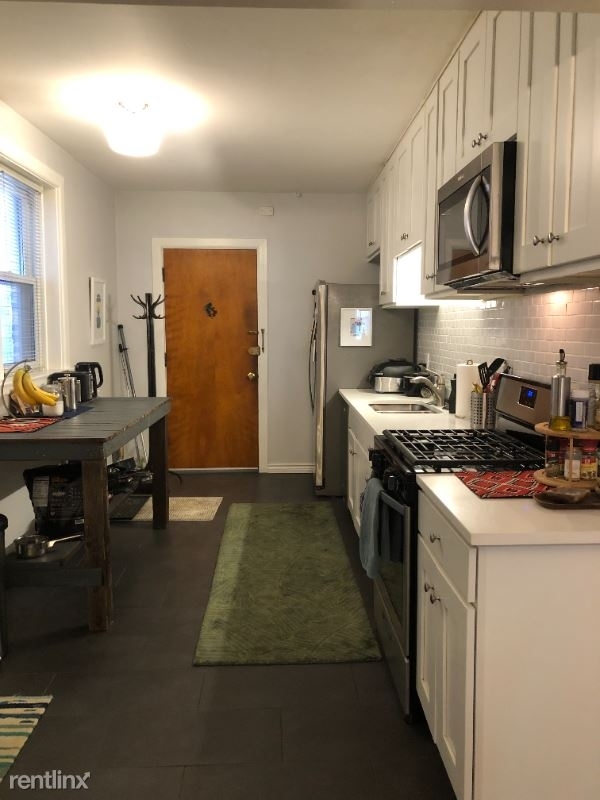 1540 W Elmdale Ave - Unit 3 - Photo 7