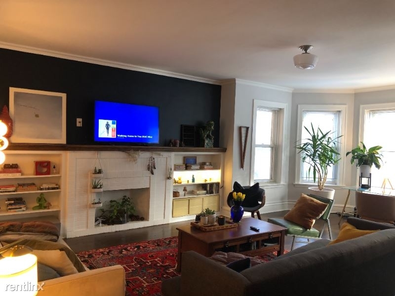 1540 W Elmdale Ave - Unit 3 - Photo 1