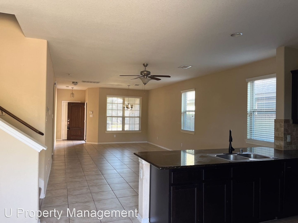 13839 Roman Ridge Lane, - Photo 3