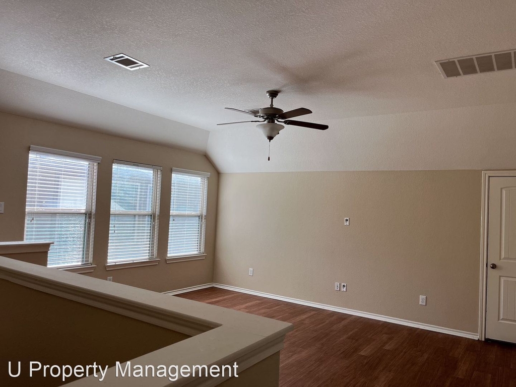 13839 Roman Ridge Lane, - Photo 11