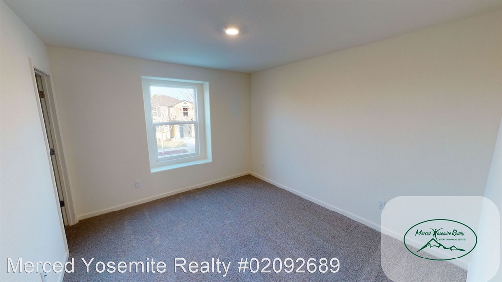 196 Shafer Ave - Photo 6