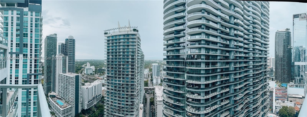 1050 Brickell Ave - Photo 16