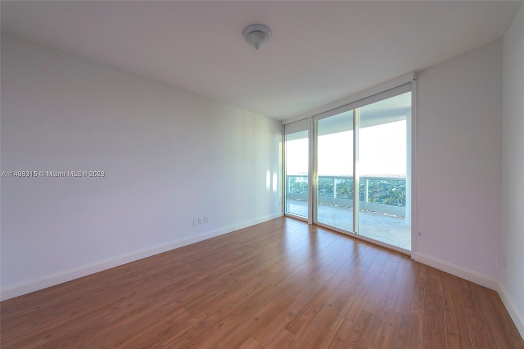 2127 Brickell Ave - Photo 13