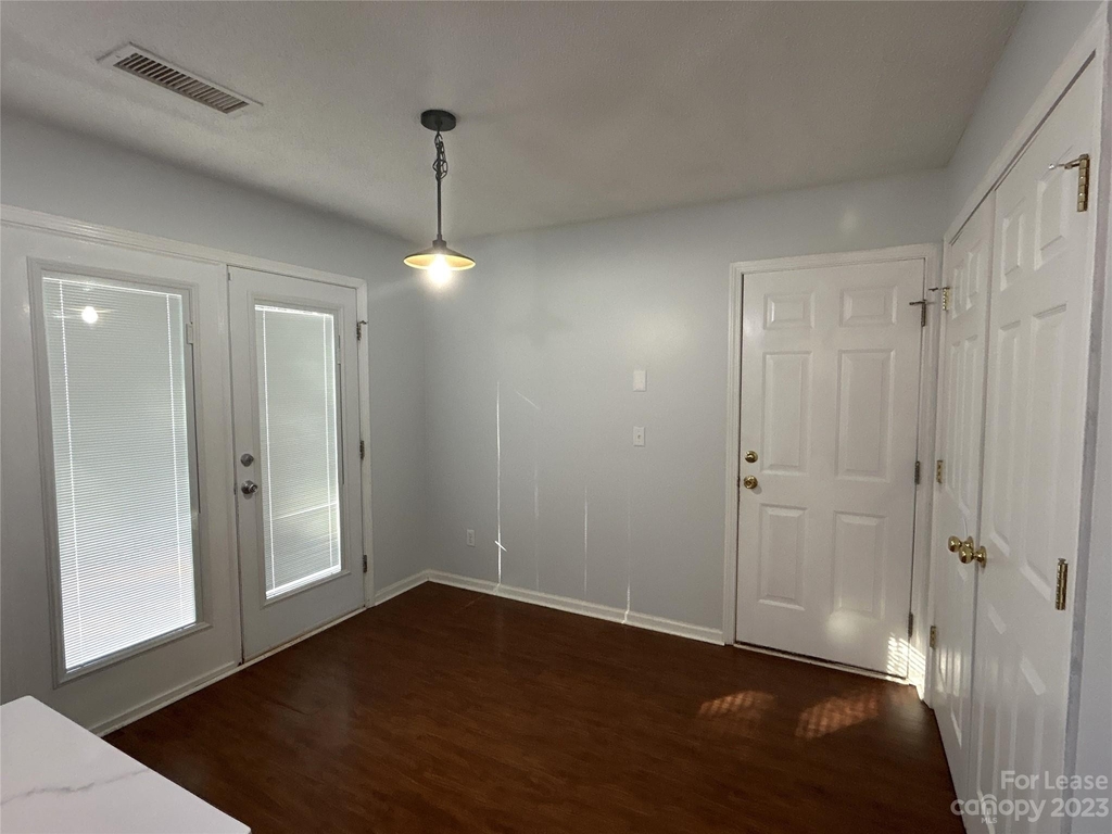 10835 Gardenia Street - Photo 6