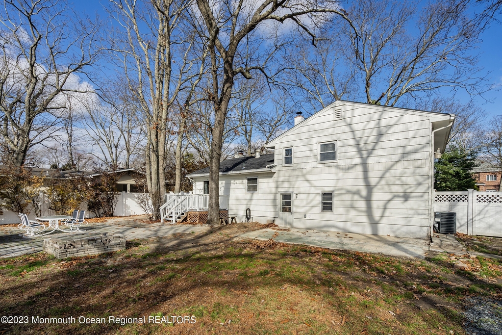 389 Luane Road W - Photo 22