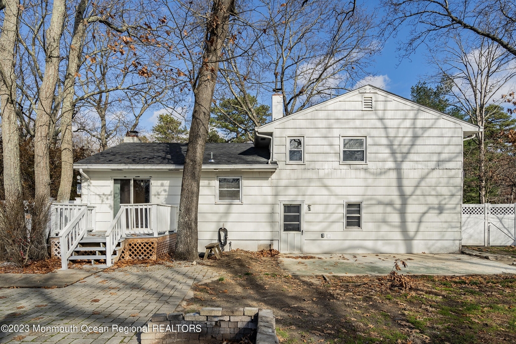 389 Luane Road W - Photo 20