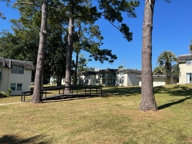 2325 W Pensacola Street - Photo 2