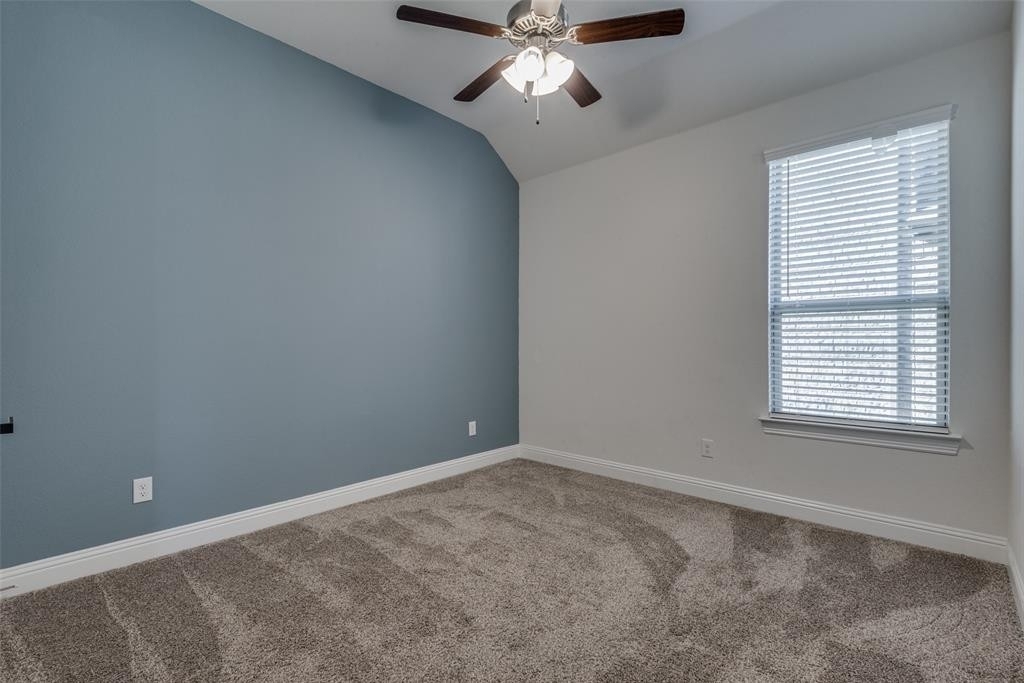 10116 Table Bluff Street - Photo 11