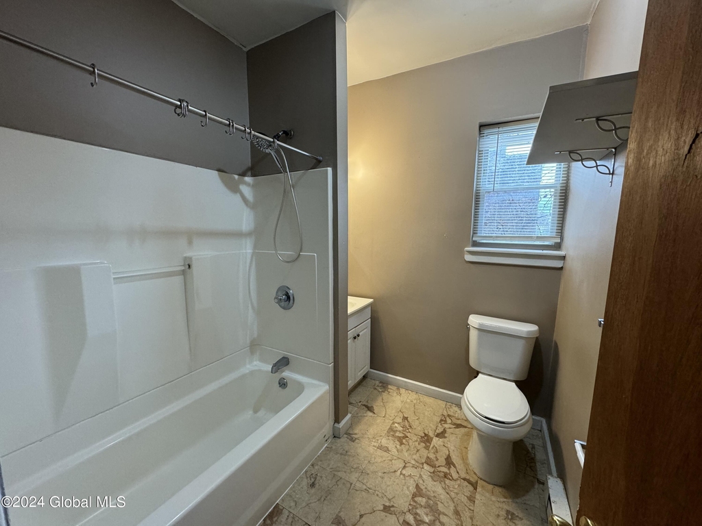 378 Madison Avenue - Photo 20