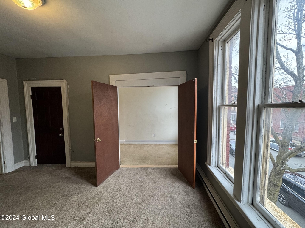 378 Madison Avenue - Photo 17