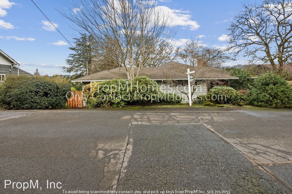 5541 Sw California Street - Photo 2