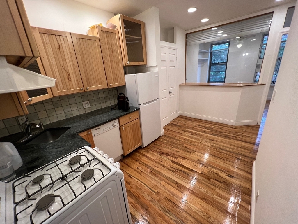 55 Clinton Street - Photo 7