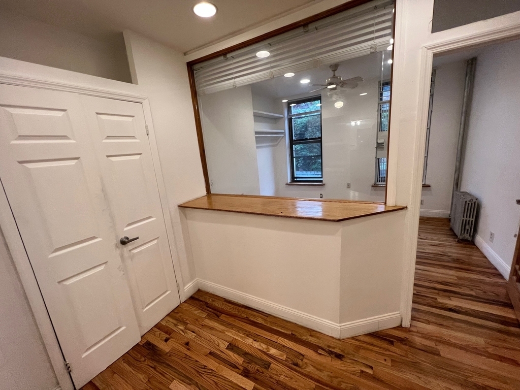 55 Clinton Street - Photo 8