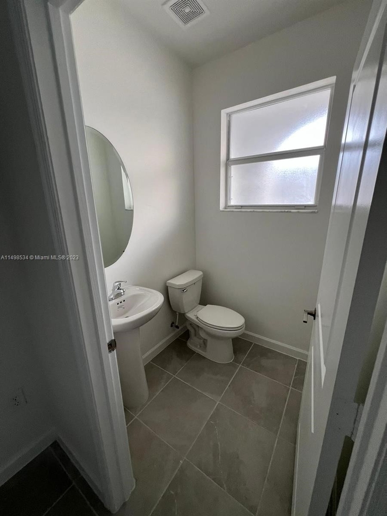 16243 Sw 292 Street - Photo 9