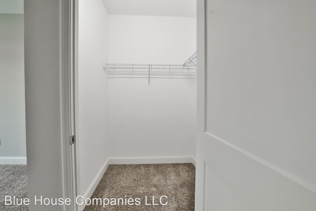 36 Hackett Blvd - Photo 22