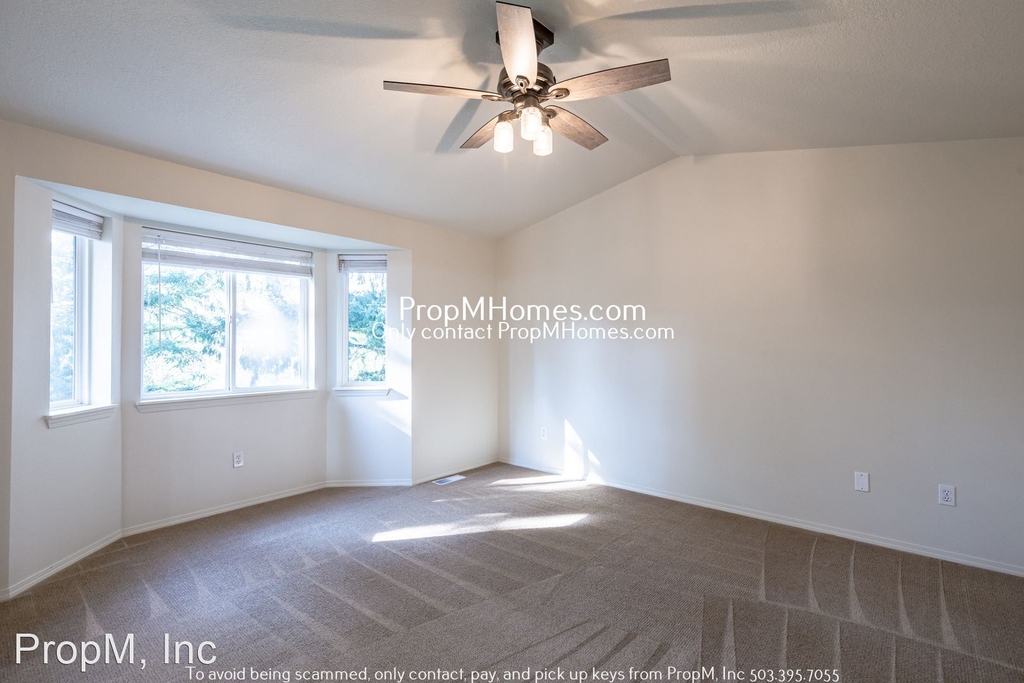 8449 Ne Windstone Street - Photo 1