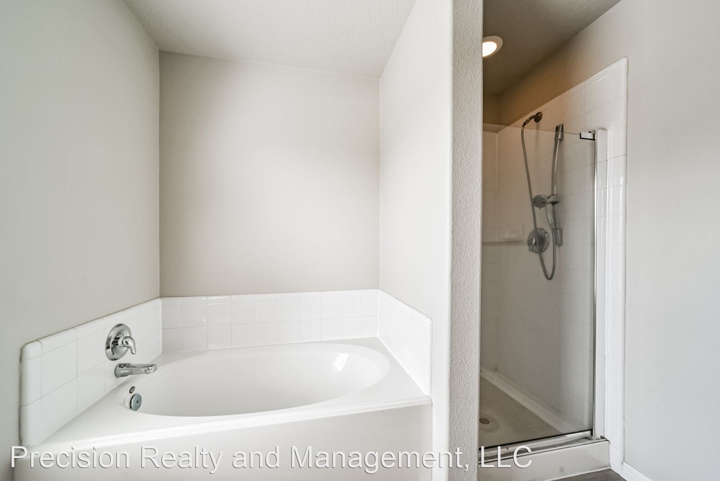 16949 Wren Hill Street - Photo 29