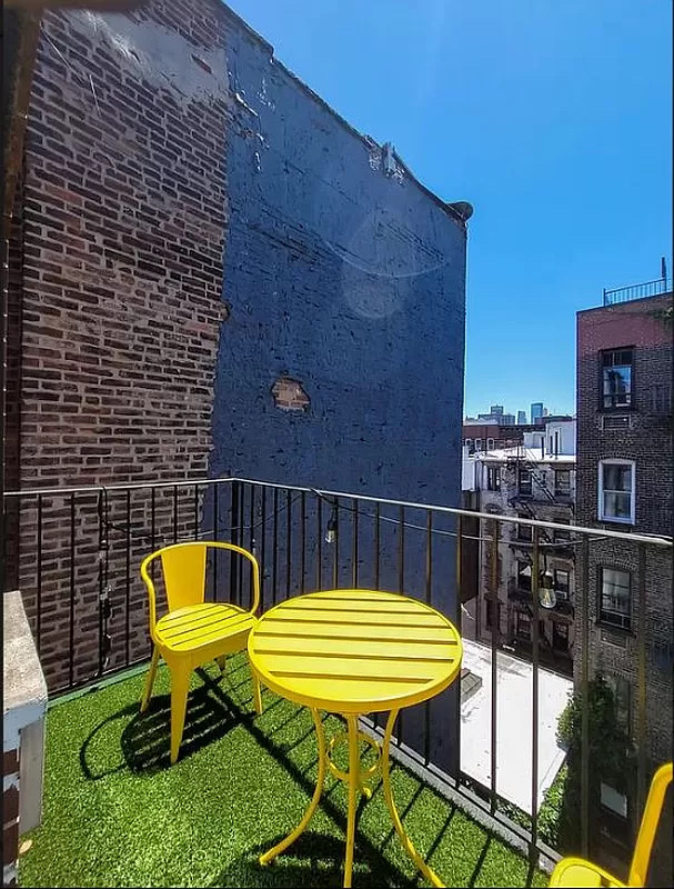 212 East 10th Street - Photo 10