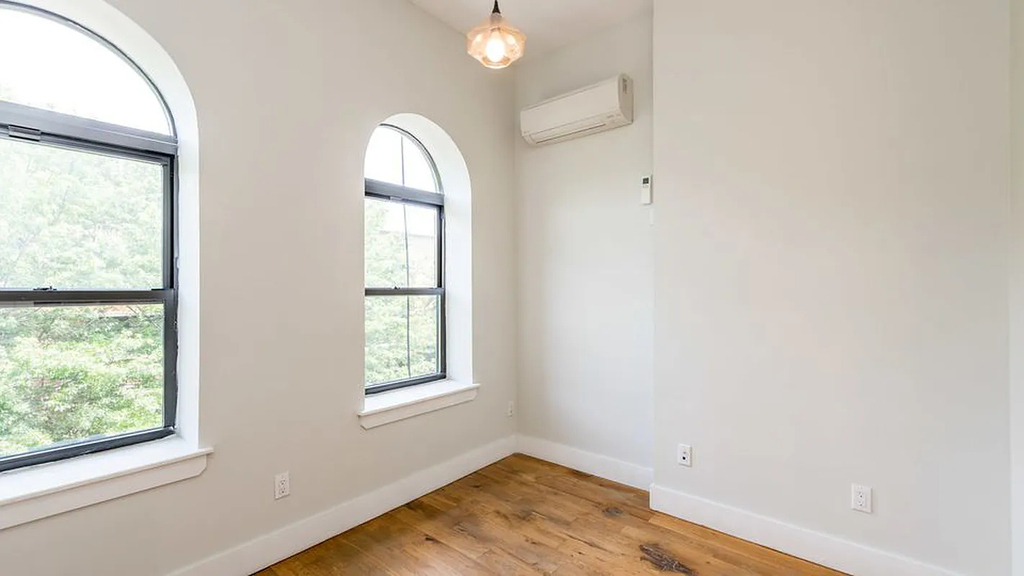 360 Central Avenue - Photo 2