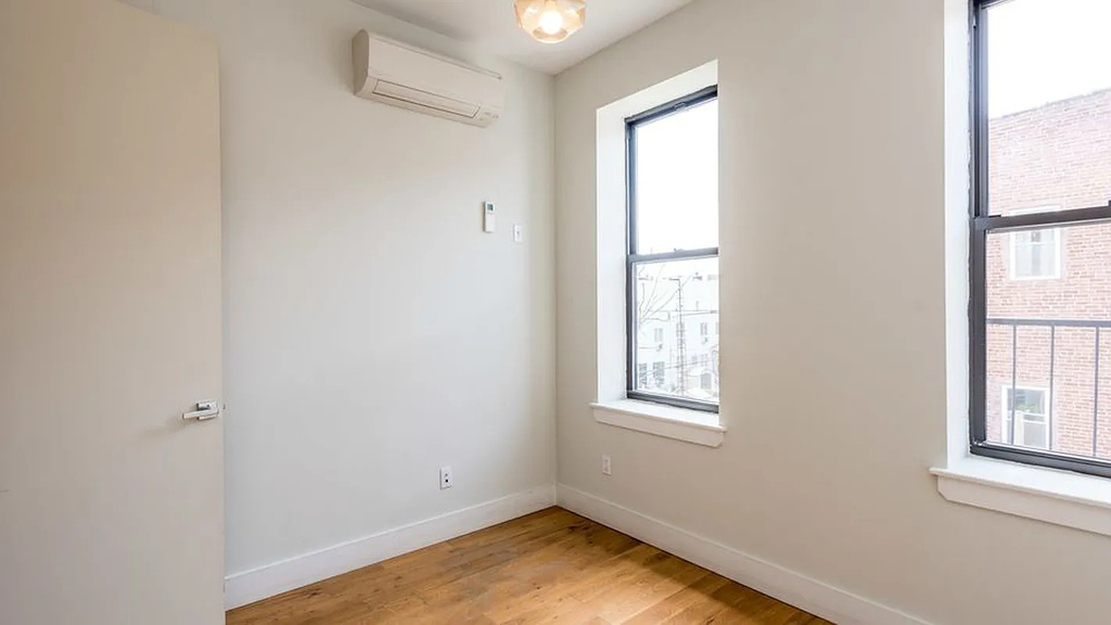 360 Central Avenue - Photo 4