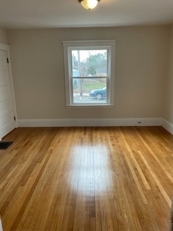 14 Forest Ave - Photo 6