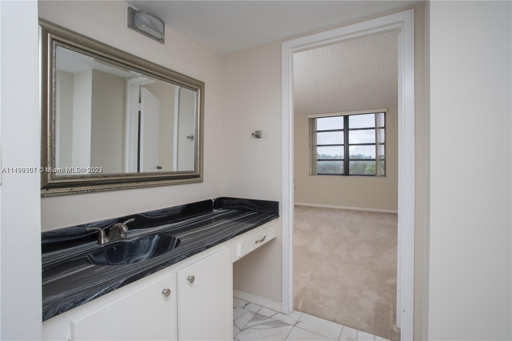 2333 Brickell Ave. - Photo 18