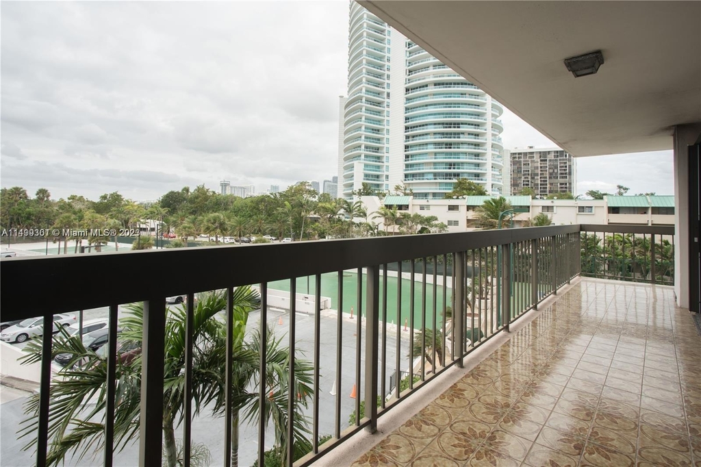 2333 Brickell Ave. - Photo 20