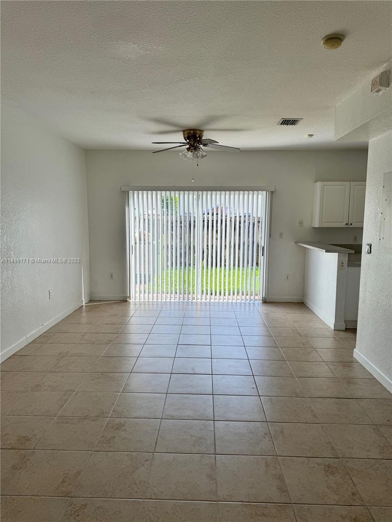 4100 Ne 24 Drive - Photo 3