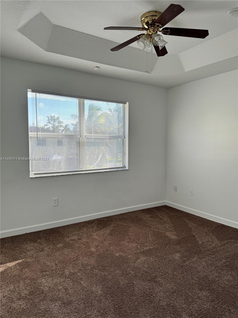 4100 Ne 24 Drive - Photo 9