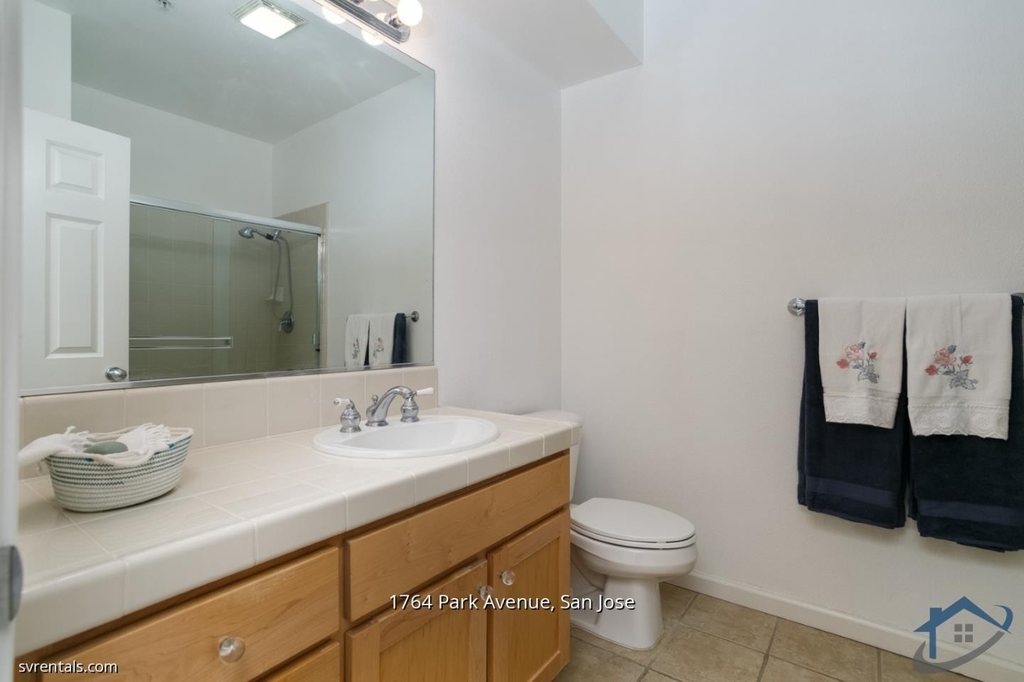 1764 Park Ave - Photo 15