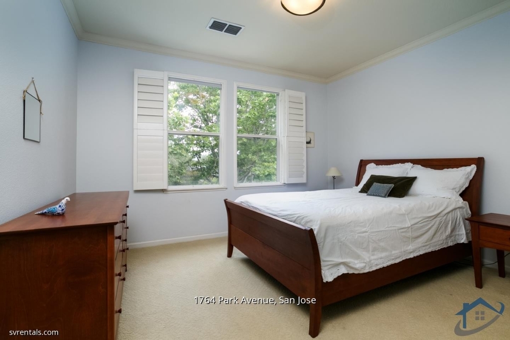 1764 Park Ave - Photo 12