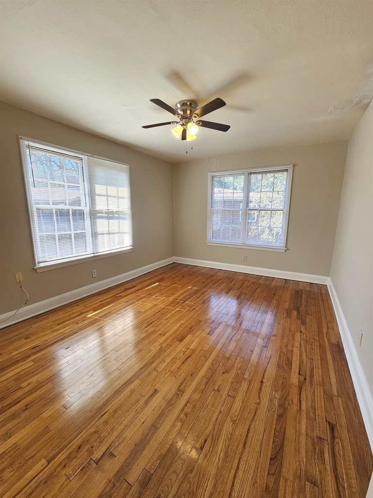 122 S Franklin Boulevard - Photo 37