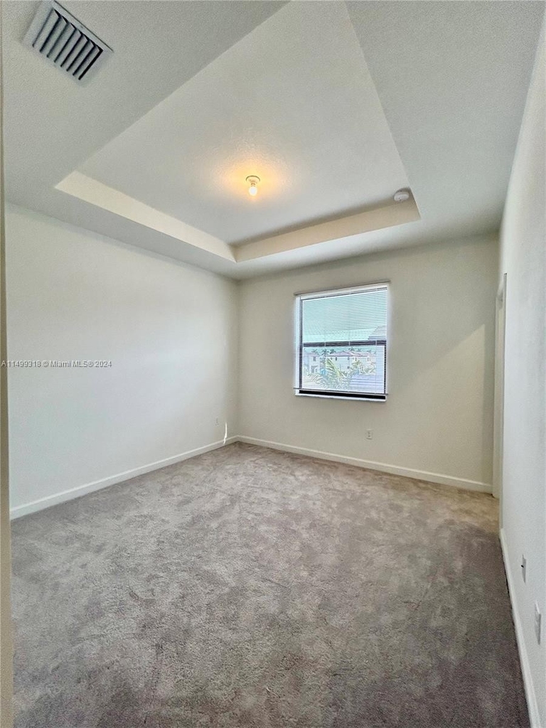 12773 Sw 234th Ter - Photo 17