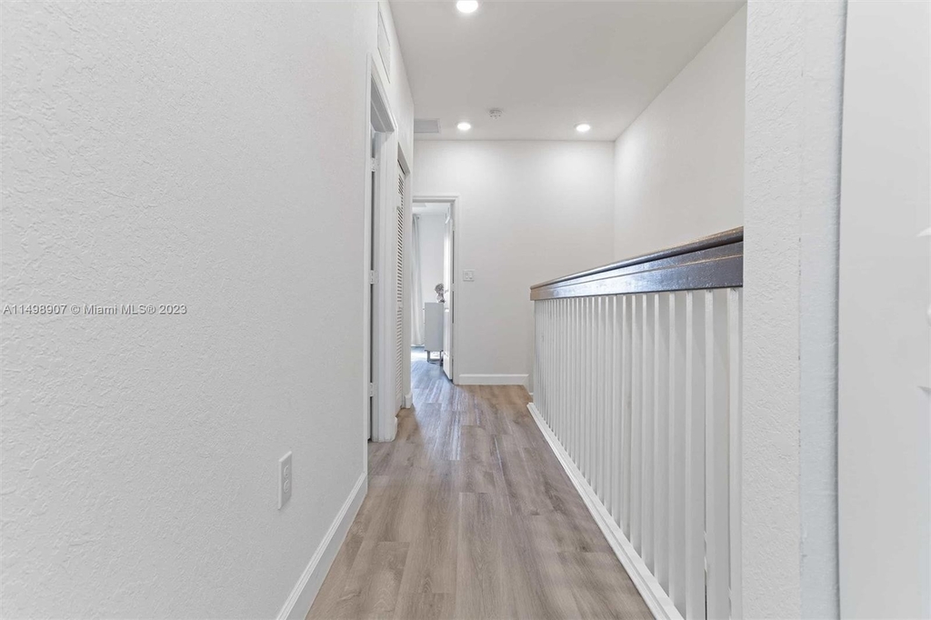 14852 Sw 183rd Ter - Photo 19