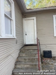 1011 Avant Ave - Photo 0