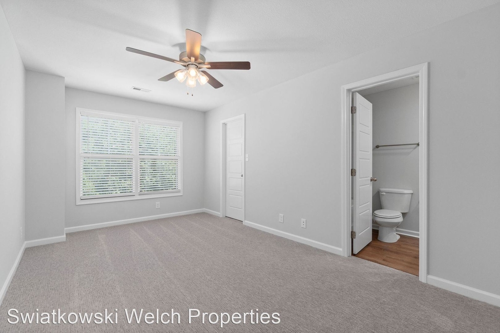 2299 Raleigh Court Unit A - Photo 17