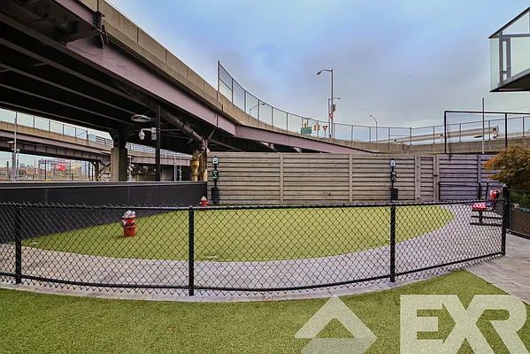 44-41 Purves Street - Photo 7