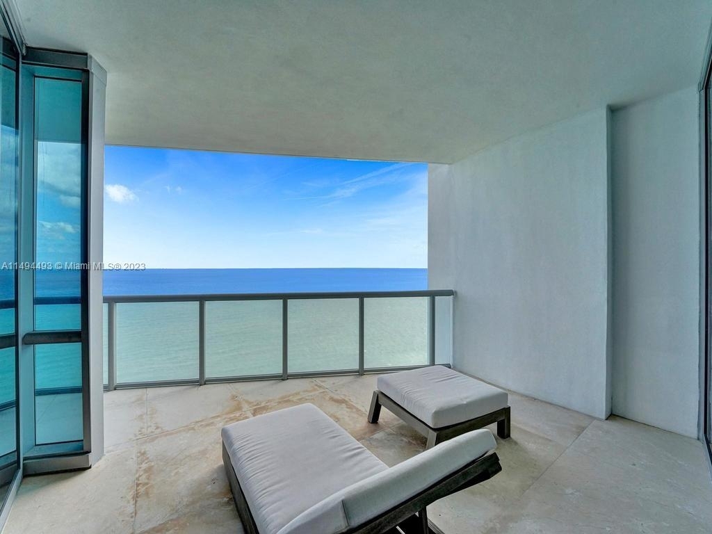 17121 Collins Ave - Photo 53