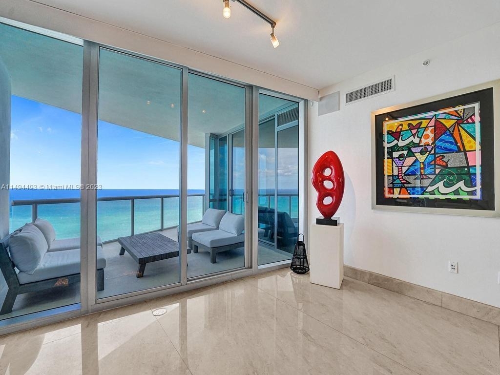 17121 Collins Ave - Photo 1