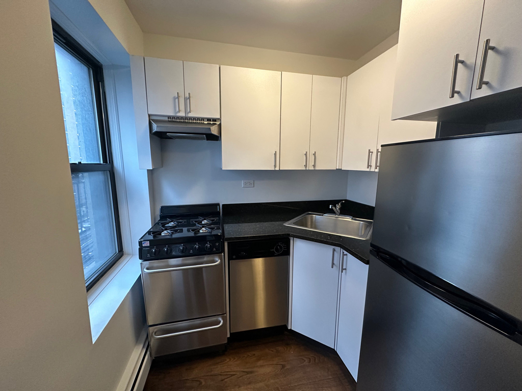 517 3rd Avenue - Photo 2