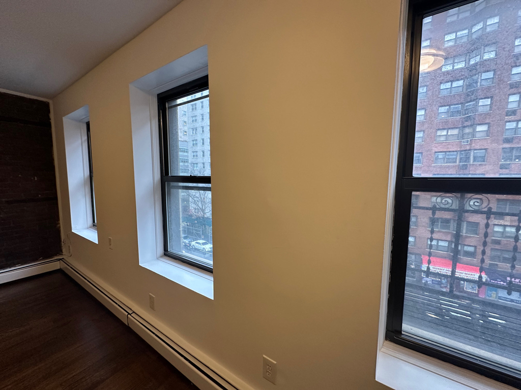 517 3rd Avenue - Photo 3