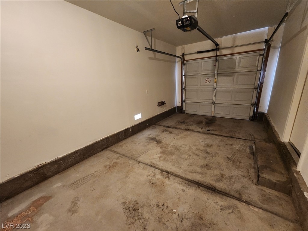 1130 Burnt Sky Avenue - Photo 42