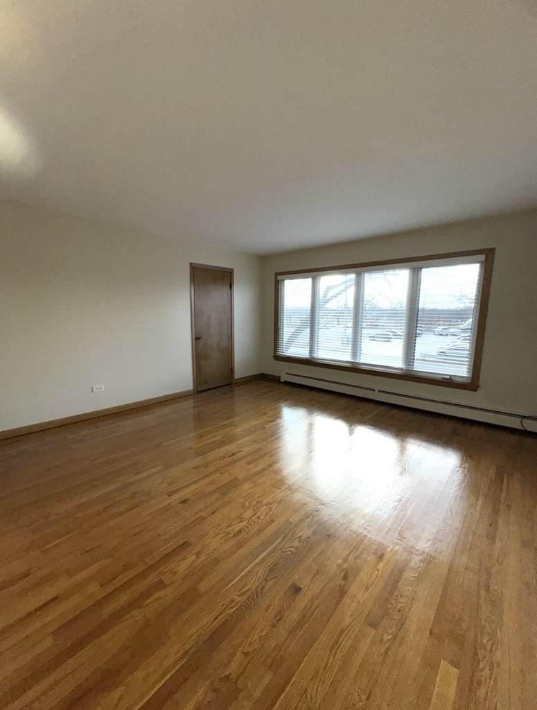 8006 W Addison Street - Photo 2