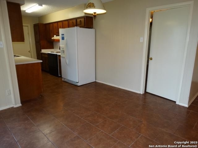 9380 Schaefer Rd - Photo 17