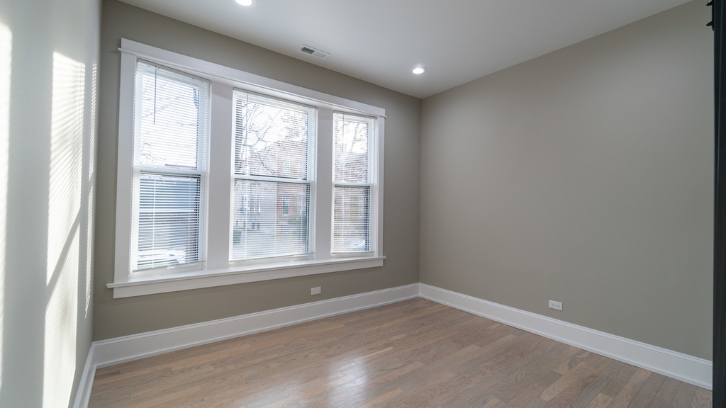 1710 W Balmoral Avenue - Photo 21