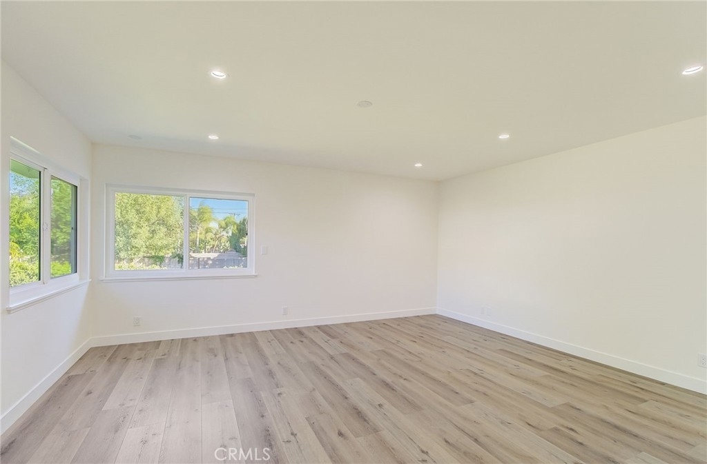 11200 Jellico Avenue - Photo 19