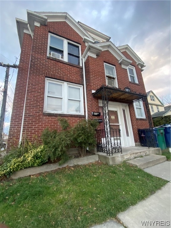 561 Ontario Street - Photo 1