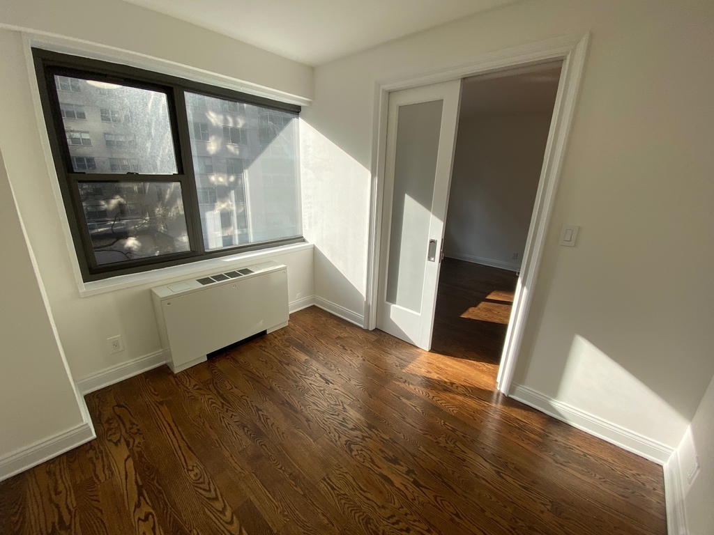East 56th Street  - Photo 8