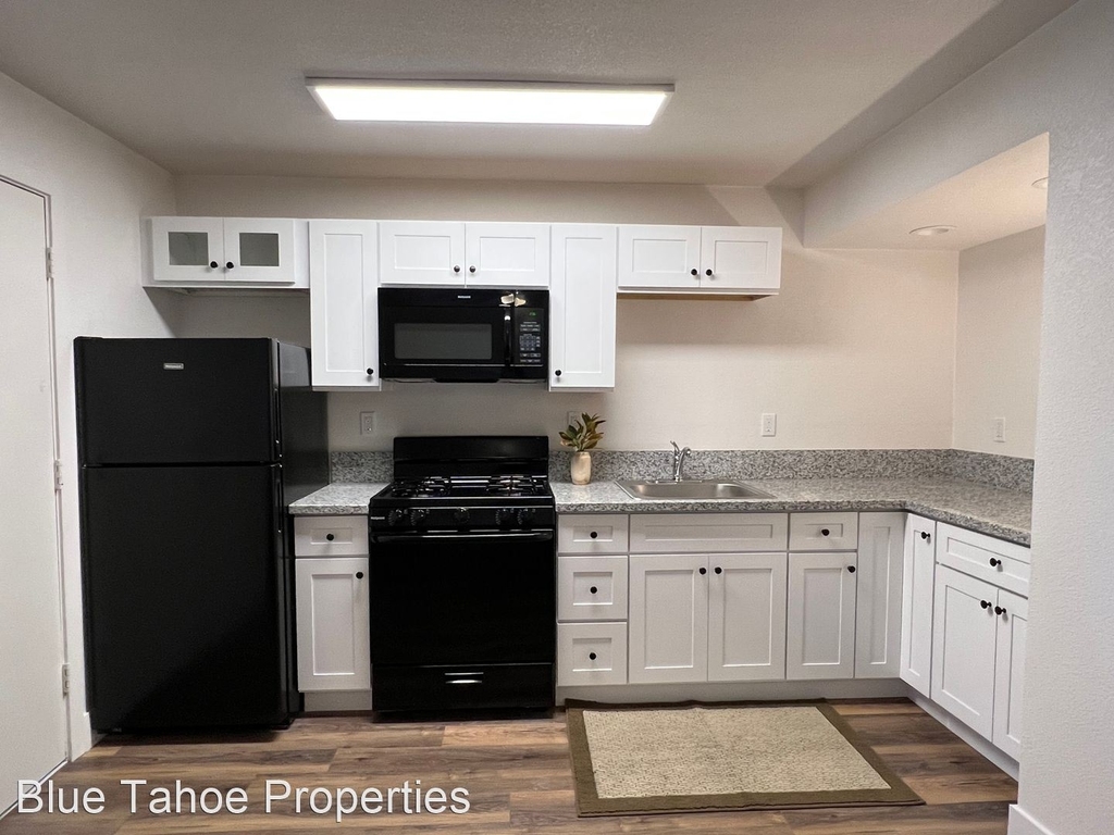 1031 Moss Rd - Photo 1