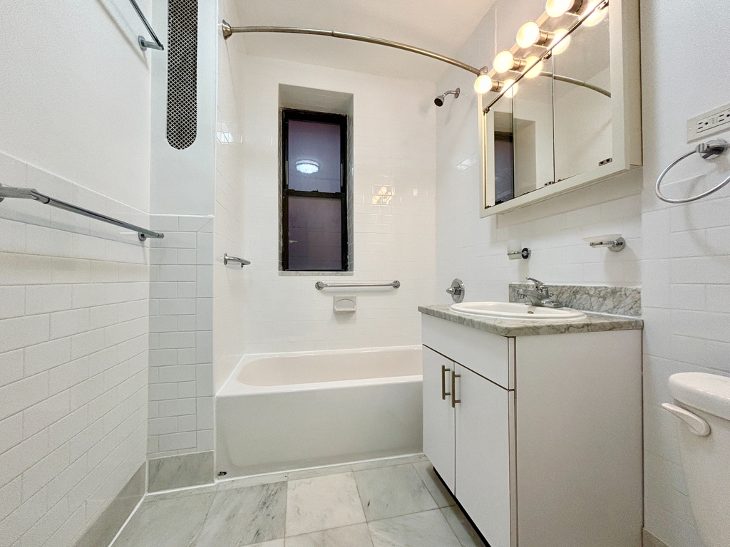 600 west 178th st  apt - Photo 4